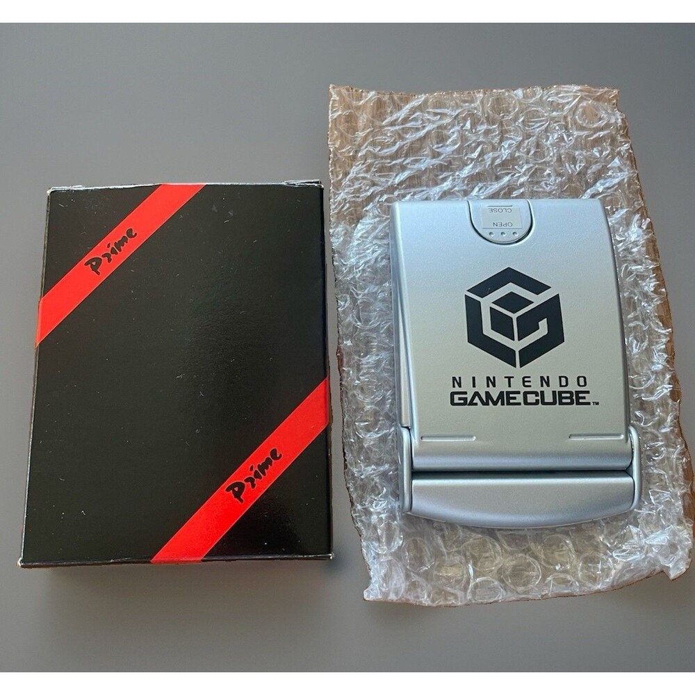 Rare Vintage Nintendo Gamecube Planner Calculator World Clock New